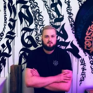 Meet your Posher, Eli